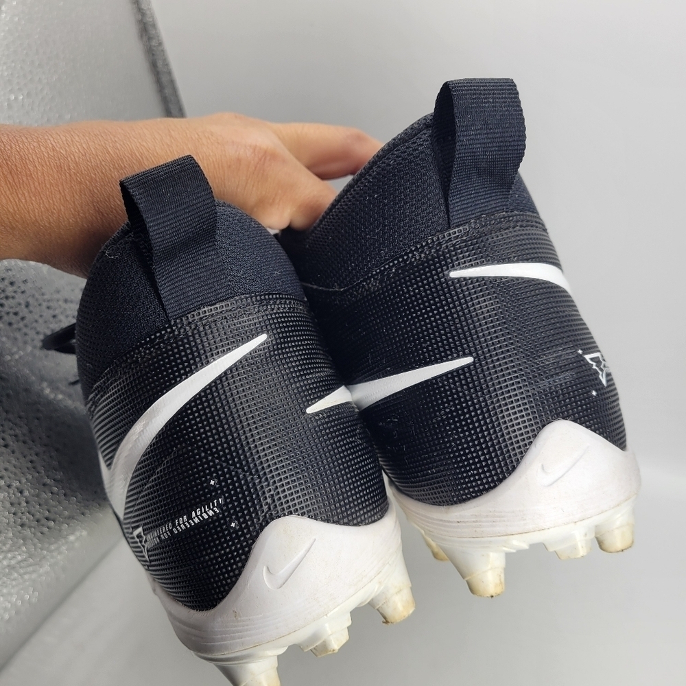 Nike Alpha Engineered Black and White Athletic Cleats Size 11 Lace up - Picture 4 of 12